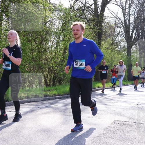 12.04.2026 - 45. Internationalen Wilhelmsburger Insellauf Yannick Fuchs http://msf.ph/oto/9485556 12.04.2026 10:46:39 Laufen 2308, 3150, 3723, 2930, 2988, 2931 meine-sportfotos.de