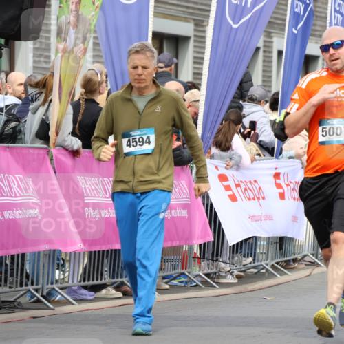 12.04.2026 - 45. Internationalen Wilhelmsburger Insellauf Strokosch-Dieckow http://msf.ph/oto/9485573 12.04.2026 13:19:50 Ziel 2027, 5007, 4594, 4984, 3927 meine-sportfotos.de