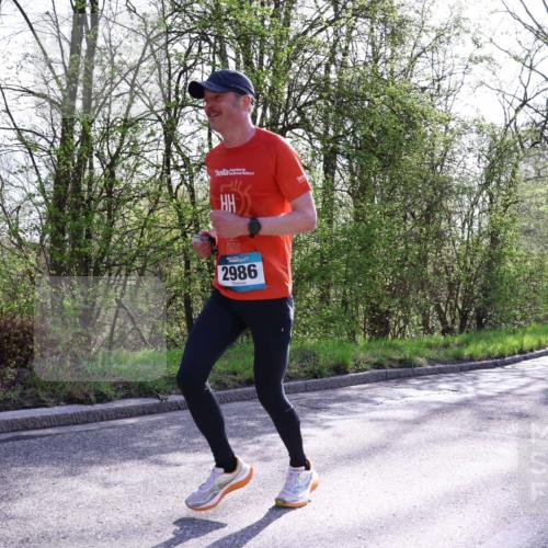 12.04.2026 - 45. Internationalen Wilhelmsburger Insellauf Yannick Fuchs http://msf.ph/oto/9485614 12.04.2026 10:28:46 Laufen 2986 meine-sportfotos.de
