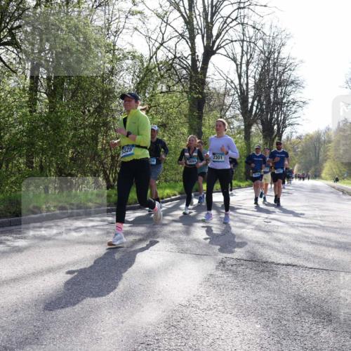 12.04.2026 - 45. Internationalen Wilhelmsburger Insellauf Yannick Fuchs http://msf.ph/oto/9485786 12.04.2026 10:35:04 Laufen 5694, 2301, 5046, 5637 meine-sportfotos.de