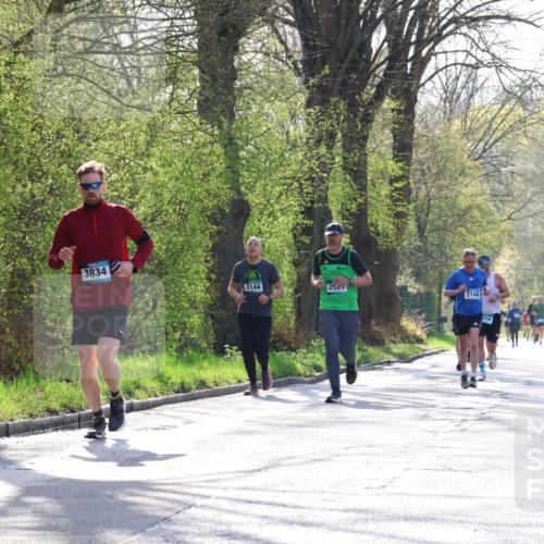 12.04.2026 - 45. Internationalen Wilhelmsburger Insellauf Yannick Fuchs http://msf.ph/oto/9485792 12.04.2026 10:29:12 Laufen 3834, 3144, 2521, 2148 meine-sportfotos.de