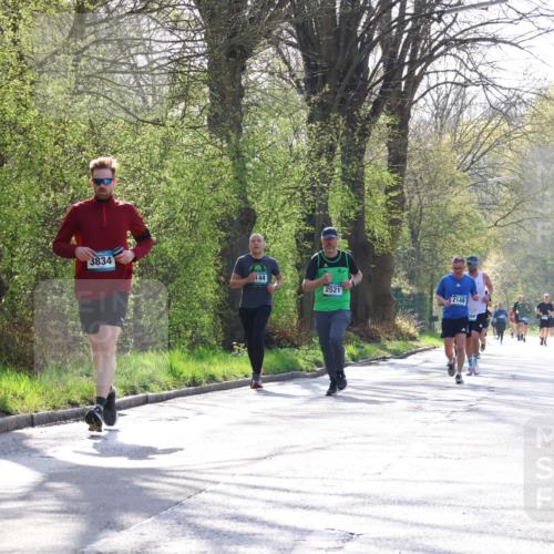 12.04.2026 - 45. Internationalen Wilhelmsburger Insellauf Yannick Fuchs http://msf.ph/oto/9485795 12.04.2026 10:29:12 Laufen 3834, 144, 2521, 2148 meine-sportfotos.de