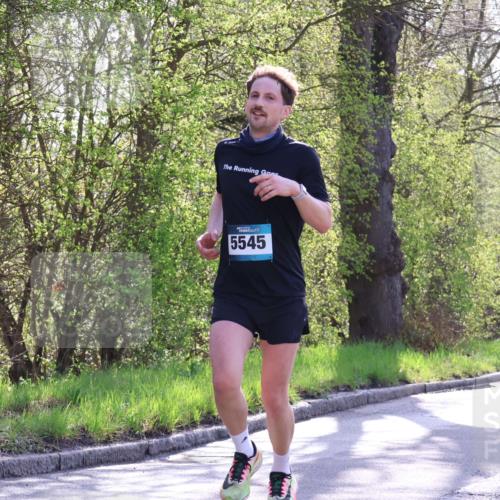 12.04.2026 - 45. Internationalen Wilhelmsburger Insellauf Yannick Fuchs http://msf.ph/oto/9485953 12.04.2026 10:29:28 Laufen 5545 meine-sportfotos.de