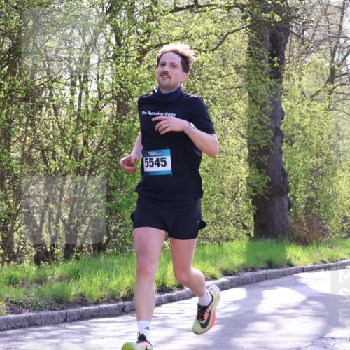 12.04.2026 - 45. Internationalen Wilhelmsburger Insellauf Yannick Fuchs http://msf.ph/oto/9485955 12.04.2026 10:29:28 Laufen 5545 meine-sportfotos.de