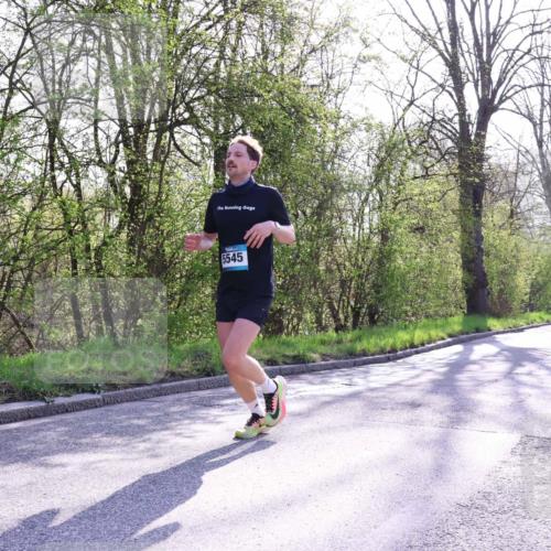 12.04.2026 - 45. Internationalen Wilhelmsburger Insellauf Yannick Fuchs http://msf.ph/oto/9485968 12.04.2026 10:29:29 Laufen 5545 meine-sportfotos.de