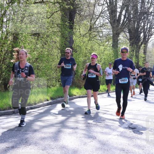 12.04.2026 - 45. Internationalen Wilhelmsburger Insellauf Yannick Fuchs http://msf.ph/oto/9485974 12.04.2026 10:35:29 Laufen 269, 3563, 4367, 4882, 4402, 54 meine-sportfotos.de