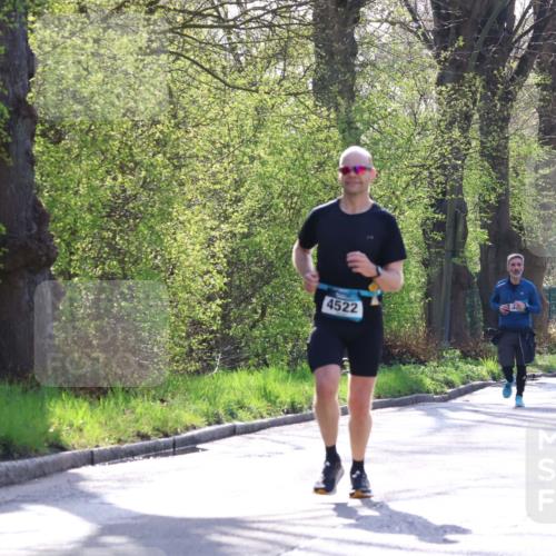 12.04.2026 - 45. Internationalen Wilhelmsburger Insellauf Yannick Fuchs http://msf.ph/oto/9485986 12.04.2026 10:29:32 Laufen 4522, 2100, 5254 meine-sportfotos.de
