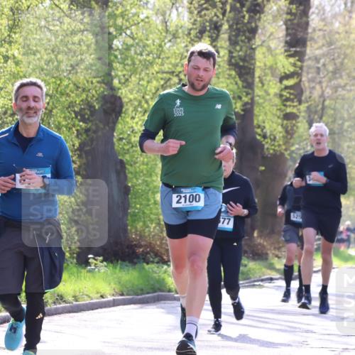 12.04.2026 - 45. Internationalen Wilhelmsburger Insellauf Yannick Fuchs http://msf.ph/oto/9486042 12.04.2026 10:29:37 Laufen 2025, 2100, 77, 525, 4608, 4629 meine-sportfotos.de