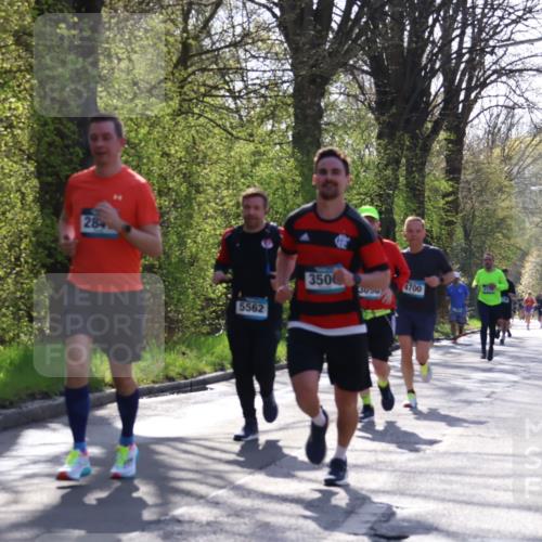 12.04.2026 - 45. Internationalen Wilhelmsburger Insellauf Yannick Fuchs http://msf.ph/oto/9486066 12.04.2026 10:35:37 Laufen 284, 5562, 3500, 4700, 3050 meine-sportfotos.de