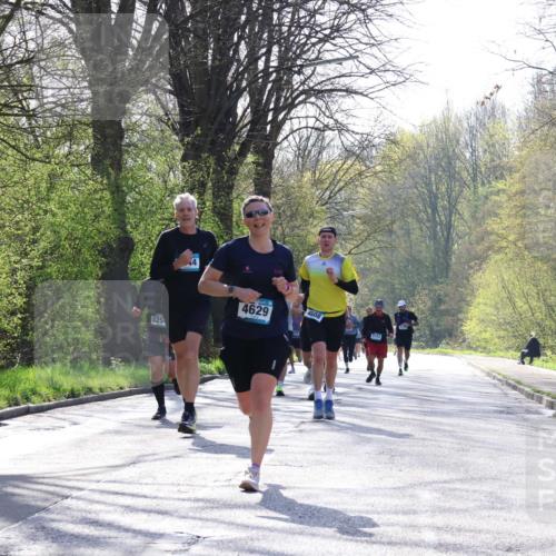 12.04.2026 - 45. Internationalen Wilhelmsburger Insellauf Yannick Fuchs http://msf.ph/oto/9486081 12.04.2026 10:29:42 Laufen 3677, 525, 4629, 4508, 3171 meine-sportfotos.de