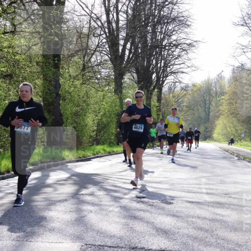 12.04.2026 - 45. Internationalen Wilhelmsburger Insellauf Yannick Fuchs http://msf.ph/oto/9486088 12.04.2026 10:29:42 Laufen 5677, 4629 meine-sportfotos.de