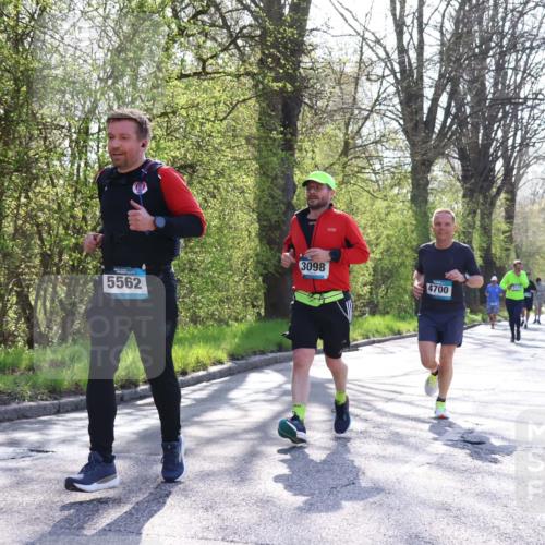 12.04.2026 - 45. Internationalen Wilhelmsburger Insellauf Yannick Fuchs http://msf.ph/oto/9486093 12.04.2026 10:35:40 Laufen 5562, 3098, 4700 meine-sportfotos.de