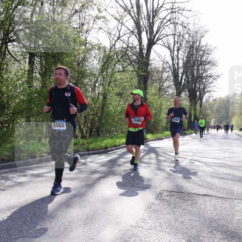 12.04.2026 - 45. Internationalen Wilhelmsburger Insellauf Yannick Fuchs http://msf.ph/oto/9486099 12.04.2026 10:35:40 Laufen 3098, 5562, 4700 meine-sportfotos.de