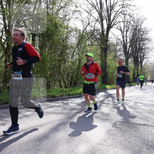 12.04.2026 - 45. Internationalen Wilhelmsburger Insellauf Yannick Fuchs http://msf.ph/oto/9486103 12.04.2026 10:35:41 Laufen 5562, 309, 4700 meine-sportfotos.de