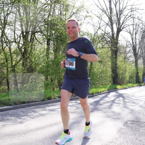 12.04.2026 - 45. Internationalen Wilhelmsburger Insellauf Yannick Fuchs http://msf.ph/oto/9486118 12.04.2026 10:35:42 Laufen 4700 meine-sportfotos.de