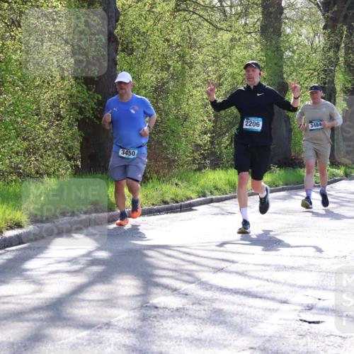 12.04.2026 - 45. Internationalen Wilhelmsburger Insellauf Yannick Fuchs http://msf.ph/oto/9486162 12.04.2026 10:35:48 Laufen 3450, 2206, 3484, 672 meine-sportfotos.de