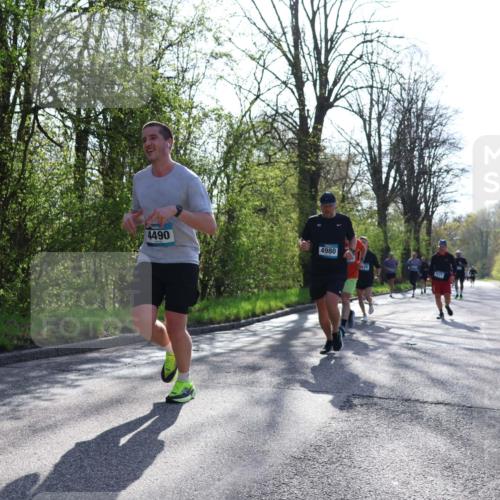 12.04.2026 - 45. Internationalen Wilhelmsburger Insellauf Yannick Fuchs http://msf.ph/oto/9486168 12.04.2026 10:29:50 Laufen 4490, 4980, 1171 meine-sportfotos.de