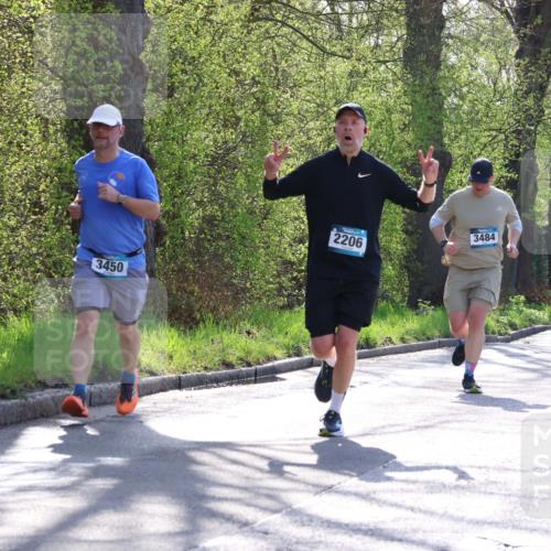 12.04.2026 - 45. Internationalen Wilhelmsburger Insellauf Yannick Fuchs http://msf.ph/oto/9486169 12.04.2026 10:35:48 Laufen 3450, 3484, 2206, 672 meine-sportfotos.de