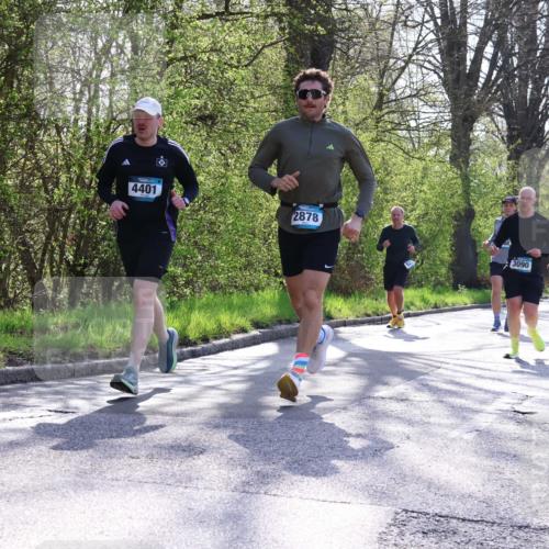 12.04.2026 - 45. Internationalen Wilhelmsburger Insellauf Yannick Fuchs http://msf.ph/oto/9486276 12.04.2026 10:30:03 Laufen 4401, 2878, 3090 meine-sportfotos.de
