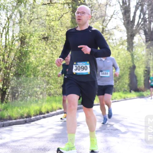 12.04.2026 - 45. Internationalen Wilhelmsburger Insellauf Yannick Fuchs http://msf.ph/oto/9486294 12.04.2026 10:30:05 Laufen 3090, 5688 meine-sportfotos.de