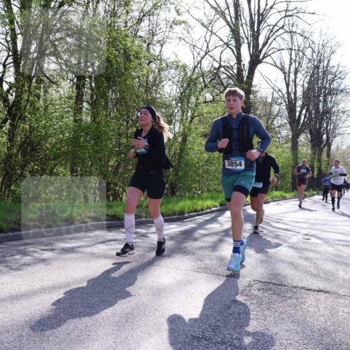 12.04.2026 - 45. Internationalen Wilhelmsburger Insellauf Yannick Fuchs http://msf.ph/oto/9486311 12.04.2026 10:36:03 Laufen 3854, 3553 meine-sportfotos.de