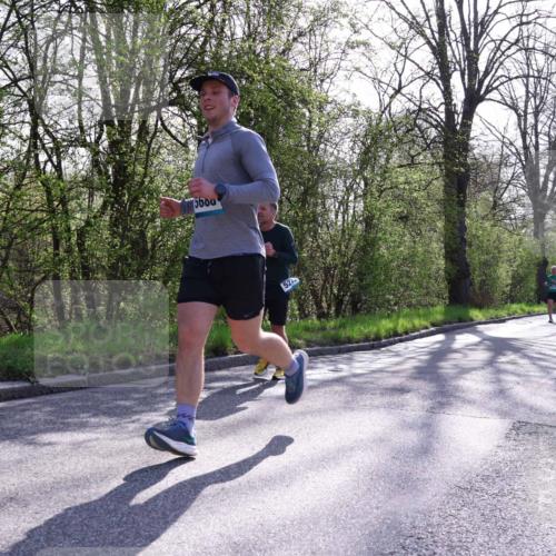 12.04.2026 - 45. Internationalen Wilhelmsburger Insellauf Yannick Fuchs http://msf.ph/oto/9486314 12.04.2026 10:30:07 Laufen 5600, 527 meine-sportfotos.de