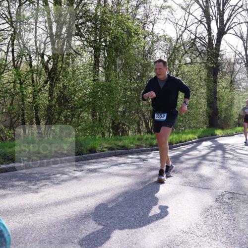 12.04.2026 - 45. Internationalen Wilhelmsburger Insellauf Yannick Fuchs http://msf.ph/oto/9486324 12.04.2026 10:36:04 Laufen 4331, 3553 meine-sportfotos.de