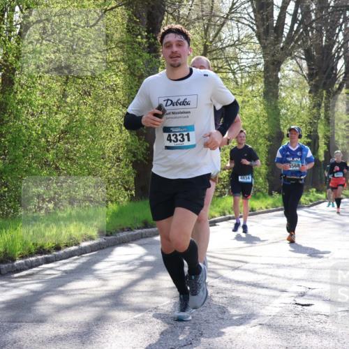 12.04.2026 - 45. Internationalen Wilhelmsburger Insellauf Yannick Fuchs http://msf.ph/oto/9486335 12.04.2026 10:36:06 Laufen 4331, 4834, 1568, 4913 meine-sportfotos.de
