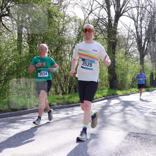12.04.2026 - 45. Internationalen Wilhelmsburger Insellauf Yannick Fuchs http://msf.ph/oto/9486361 12.04.2026 10:30:13 Laufen 3534, 2525, 4295 meine-sportfotos.de