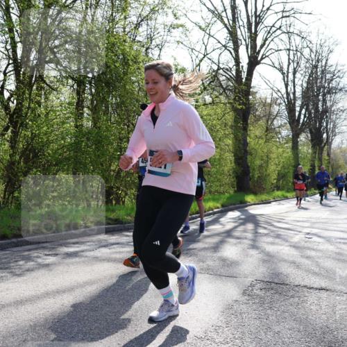 12.04.2026 - 45. Internationalen Wilhelmsburger Insellauf Yannick Fuchs http://msf.ph/oto/9486370 12.04.2026 10:36:10 Laufen 45 meine-sportfotos.de