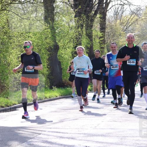 12.04.2026 - 45. Internationalen Wilhelmsburger Insellauf Yannick Fuchs http://msf.ph/oto/9486407 12.04.2026 10:30:17 Laufen 5300, 4645, 4680, 467, 4649, 4646, 4655 meine-sportfotos.de