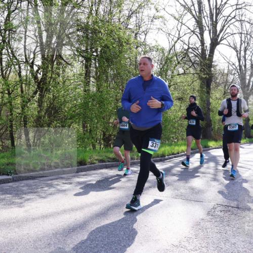 12.04.2026 - 45. Internationalen Wilhelmsburger Insellauf Yannick Fuchs http://msf.ph/oto/9486420 12.04.2026 10:36:16 Laufen 5664, 331, 3635, 3307 meine-sportfotos.de