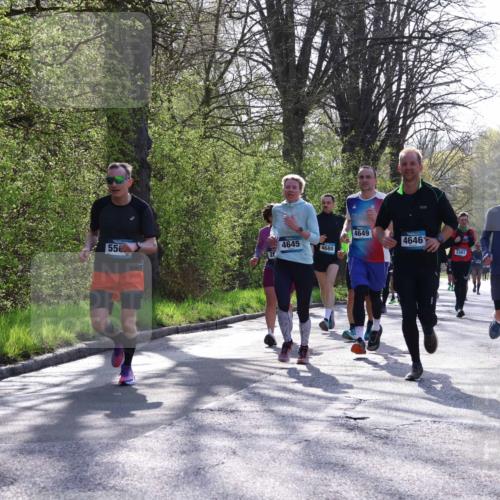12.04.2026 - 45. Internationalen Wilhelmsburger Insellauf Yannick Fuchs http://msf.ph/oto/9486431 12.04.2026 10:30:19 Laufen 4645, 4680, 556, 4649, 4646, 3381, 4655 meine-sportfotos.de