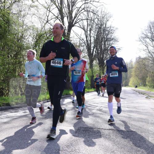 12.04.2026 - 45. Internationalen Wilhelmsburger Insellauf Yannick Fuchs http://msf.ph/oto/9486456 12.04.2026 10:30:22 Laufen 464, 4646, 4649, 4655 meine-sportfotos.de