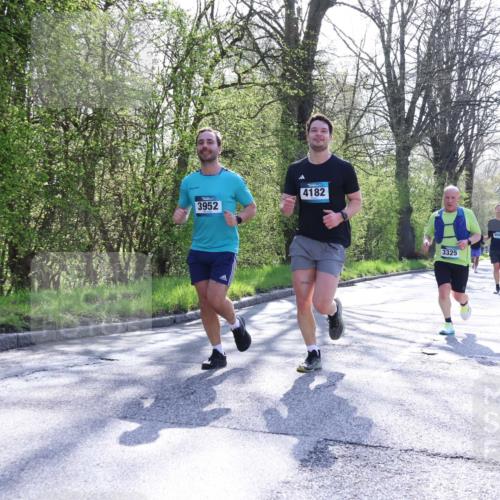 12.04.2026 - 45. Internationalen Wilhelmsburger Insellauf Yannick Fuchs http://msf.ph/oto/9486481 12.04.2026 10:36:22 Laufen 3952, 4182, 3325, 4992 meine-sportfotos.de