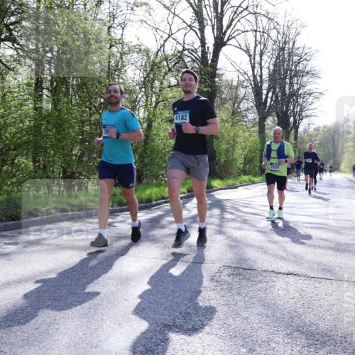12.04.2026 - 45. Internationalen Wilhelmsburger Insellauf Yannick Fuchs http://msf.ph/oto/9486487 12.04.2026 10:36:22 Laufen 4182, 3325 meine-sportfotos.de