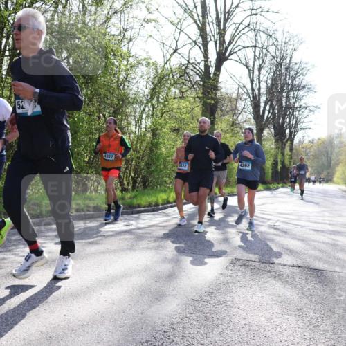 12.04.2026 - 45. Internationalen Wilhelmsburger Insellauf Yannick Fuchs http://msf.ph/oto/9486536 12.04.2026 10:30:29 Laufen 5299, 52, 4327, 4262, 5832 meine-sportfotos.de