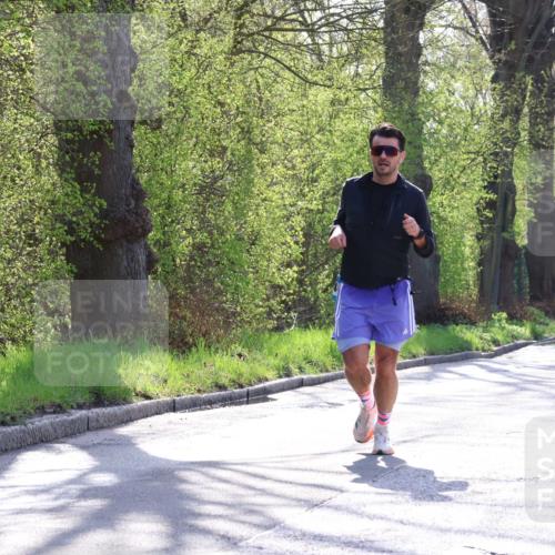12.04.2026 - 45. Internationalen Wilhelmsburger Insellauf Yannick Fuchs http://msf.ph/oto/9486547 12.04.2026 10:36:28 Laufen 243 meine-sportfotos.de