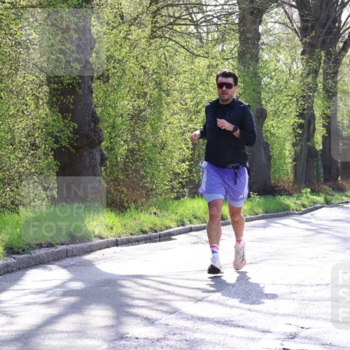 12.04.2026 - 45. Internationalen Wilhelmsburger Insellauf Yannick Fuchs http://msf.ph/oto/9486549 12.04.2026 10:36:29 Laufen 2438 meine-sportfotos.de
