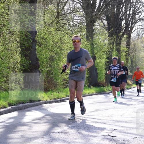 12.04.2026 - 45. Internationalen Wilhelmsburger Insellauf Yannick Fuchs http://msf.ph/oto/9486554 12.04.2026 10:30:32 Laufen 4667, 3201 meine-sportfotos.de