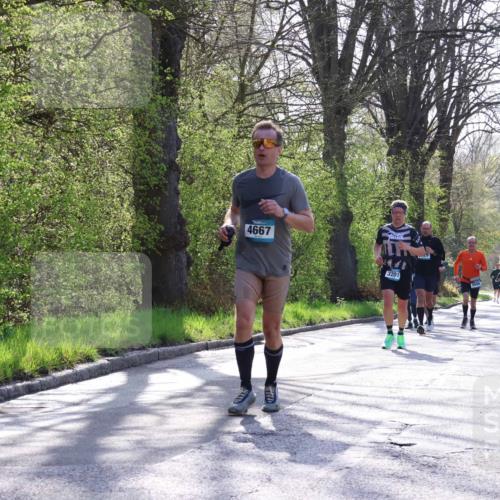 12.04.2026 - 45. Internationalen Wilhelmsburger Insellauf Yannick Fuchs http://msf.ph/oto/9486560 12.04.2026 10:30:32 Laufen 4667, 3201 meine-sportfotos.de