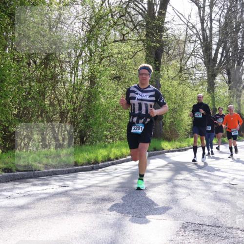 12.04.2026 - 45. Internationalen Wilhelmsburger Insellauf Yannick Fuchs http://msf.ph/oto/9486599 12.04.2026 10:30:36 Laufen 3201, 3229, 963, 3987, 5606 meine-sportfotos.de