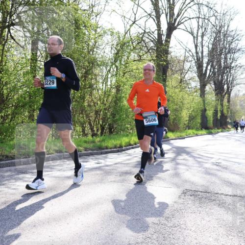 12.04.2026 - 45. Internationalen Wilhelmsburger Insellauf Yannick Fuchs http://msf.ph/oto/9486631 12.04.2026 10:30:39 Laufen 3229, 5606 meine-sportfotos.de