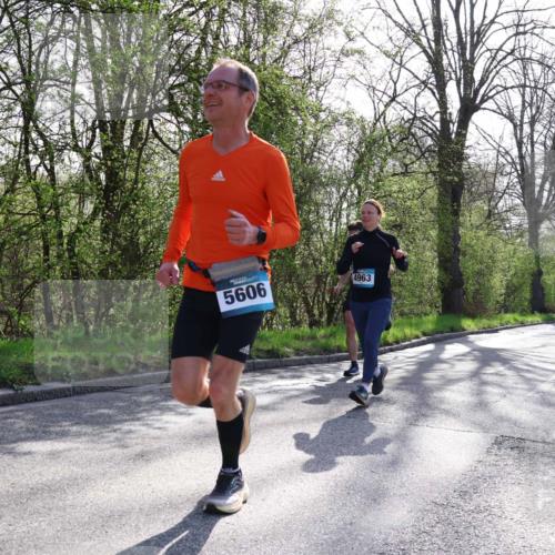 12.04.2026 - 45. Internationalen Wilhelmsburger Insellauf Yannick Fuchs http://msf.ph/oto/9486639 12.04.2026 10:30:39 Laufen 5606, 4963 meine-sportfotos.de