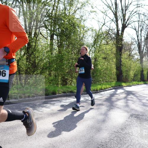 12.04.2026 - 45. Internationalen Wilhelmsburger Insellauf Yannick Fuchs http://msf.ph/oto/9486643 12.04.2026 10:30:40 Laufen 5606, 1963 meine-sportfotos.de