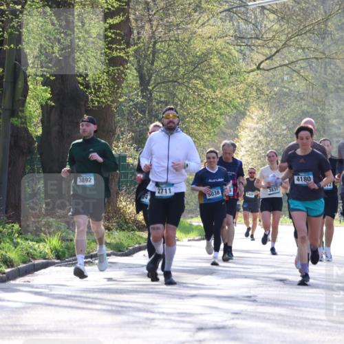 12.04.2026 - 45. Internationalen Wilhelmsburger Insellauf Yannick Fuchs http://msf.ph/oto/9486652 12.04.2026 10:30:42 Laufen 3892, 2711, 5038, 5489, 4180, 3831, 5416 meine-sportfotos.de