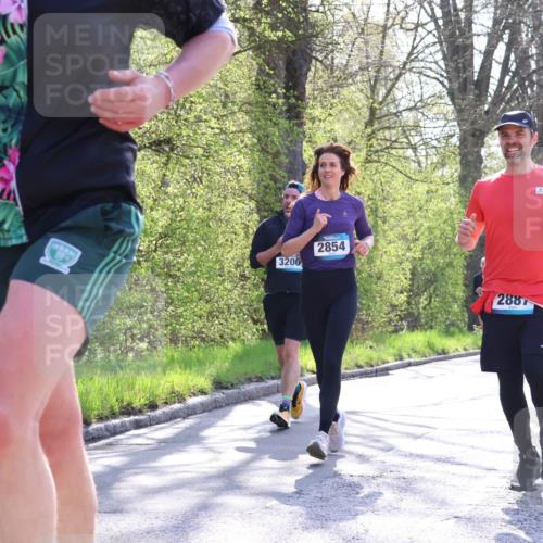 12.04.2026 - 45. Internationalen Wilhelmsburger Insellauf Yannick Fuchs http://msf.ph/oto/9486699 12.04.2026 10:36:46 Laufen 3200, 2854, 2887, 4681 meine-sportfotos.de