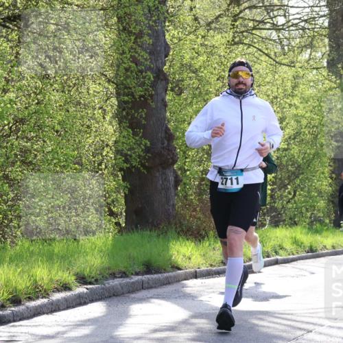 12.04.2026 - 45. Internationalen Wilhelmsburger Insellauf Yannick Fuchs http://msf.ph/oto/9486719 12.04.2026 10:30:48 Laufen 2711, 2479, 5038 meine-sportfotos.de