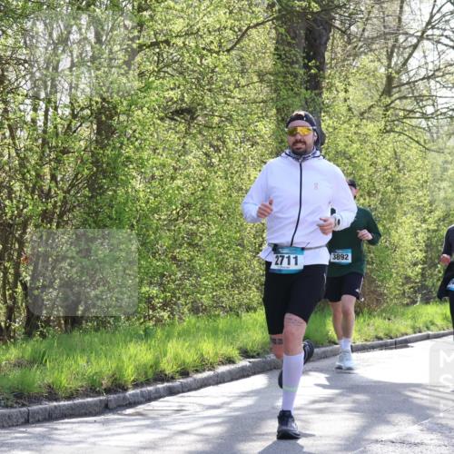 12.04.2026 - 45. Internationalen Wilhelmsburger Insellauf Yannick Fuchs http://msf.ph/oto/9486728 12.04.2026 10:30:49 Laufen 2711, 3892, 479, 4180 meine-sportfotos.de