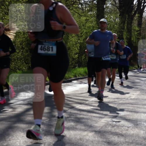 12.04.2026 - 45. Internationalen Wilhelmsburger Insellauf Yannick Fuchs http://msf.ph/oto/9486748 12.04.2026 10:36:51 Laufen 4681, 3332 meine-sportfotos.de